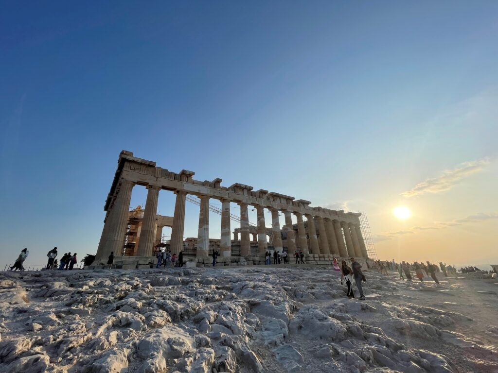 Photograph of the Parthenon.